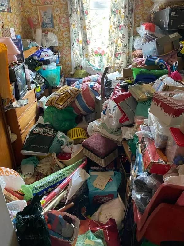 Charleroi: een ontruiming na kraak en zware vervuiling